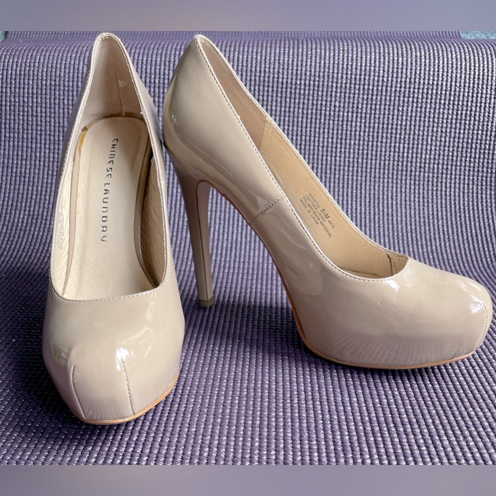 Chinese Laundry-Patent nude pump